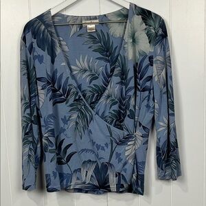 Tommy Bahama Womens 100% Silk Blouse L Blue Shades Pullover 3/4 Sleeves Wrap